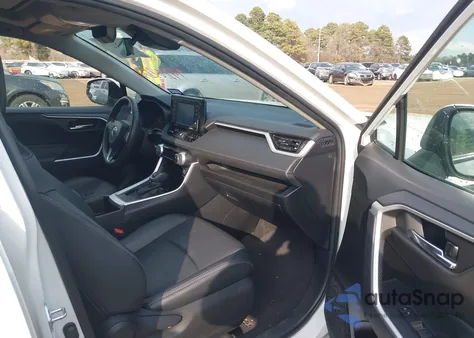 2022 Toyota Rav4 Xle Premium from USA, damaged, VIN 2T3C1RFV1NW209820